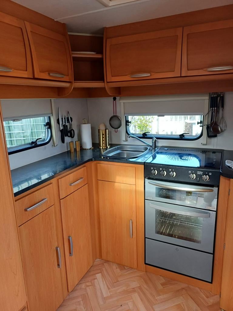 LUNAR STELLAR, Caravans en Kamperen, Caravans, Overige merken, Tot en met 2, 750 - 1000 kg, Particulier