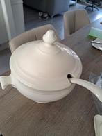 Crèmekleurige soepterrine met lepel Royal boch, Huis en Inrichting, Keuken | Servies, Ophalen