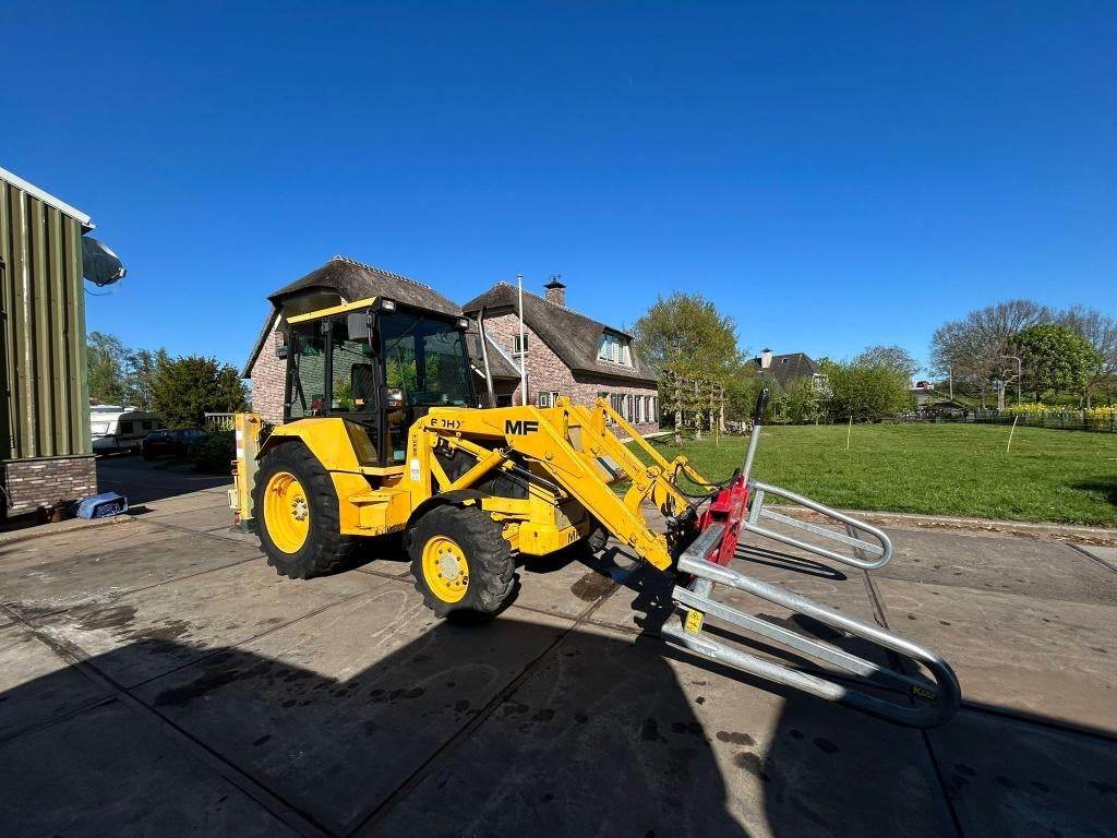 MF 60 HX Traktor met voorlader, losse bak en Aanhanger, Ophalen, Gebruikt, Tot 80 Pk, 7500 tot 10000