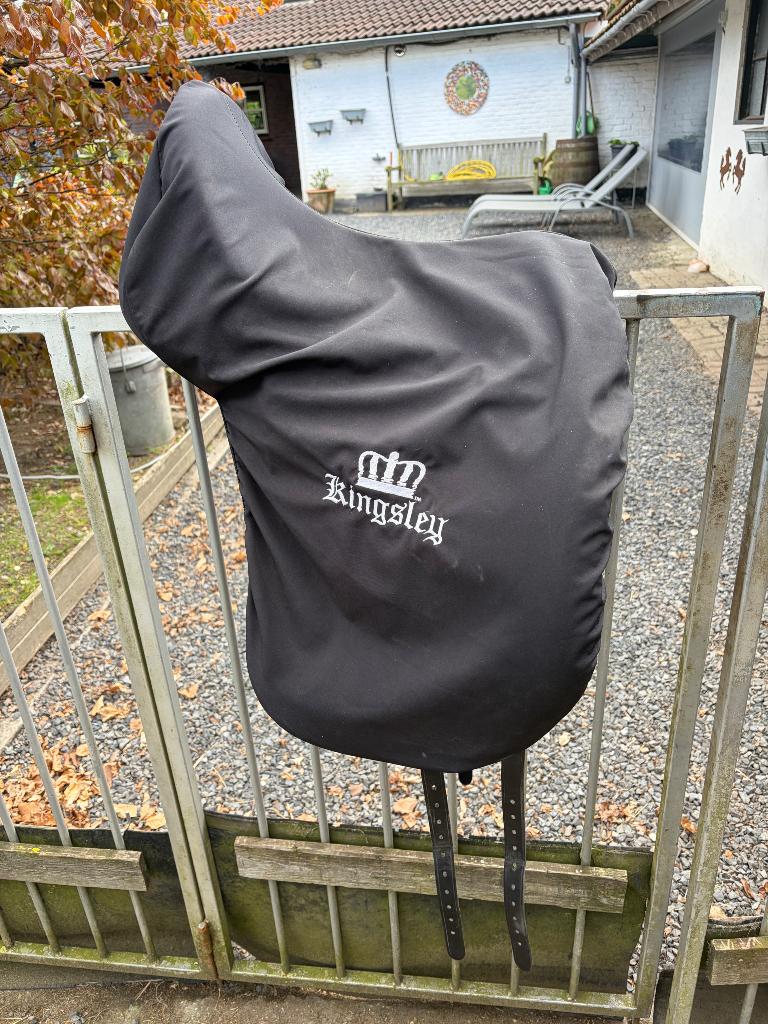 Kingsley D4 zadel, Dieren en Toebehoren, Verzenden, Zo goed als nieuw, Dressuur