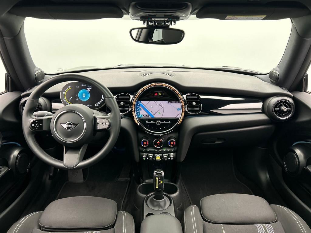 Mini Mini Electric MINI Electric Cooper SE 33 kWh | Carplay, Stof, Gebruikt, 4 stoelen, 184 pk