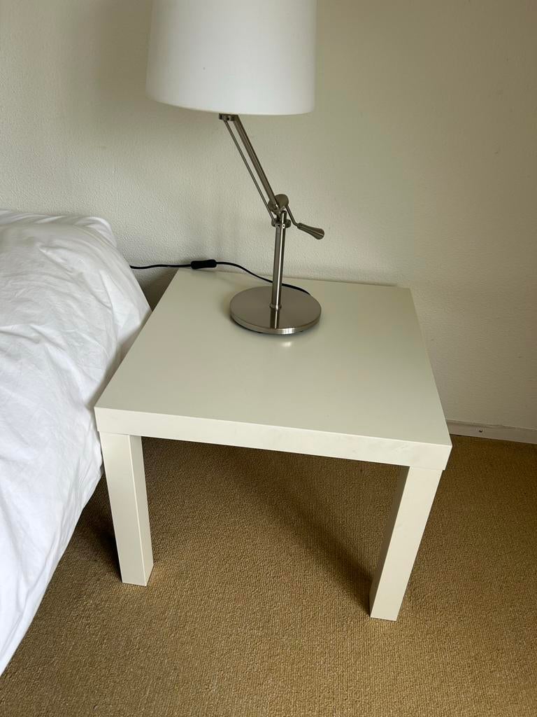 Zondag GRATIS ophalen 2 IKEA tafeltjes / nachtkastjes, Ophalen, Gebruikt, 45 tot 65 cm, Minder dan 55 cm