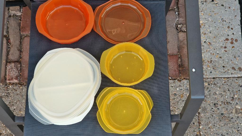 Plastic bakjes met deksels, magnetron schaal 2 delig., Ophalen of Verzenden, Gebruikt