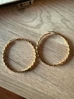 Ronde gouden oorbellen met ribbel, Sieraden, Tassen en Uiterlijk, Oorbellen, Ophalen of Verzenden, Gebruikt, Goud, Hangers