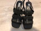 Nieuwe DKNY sandalen maat 37 van, Zwart, DKNY, Nieuw, Sandalen of Muiltjes