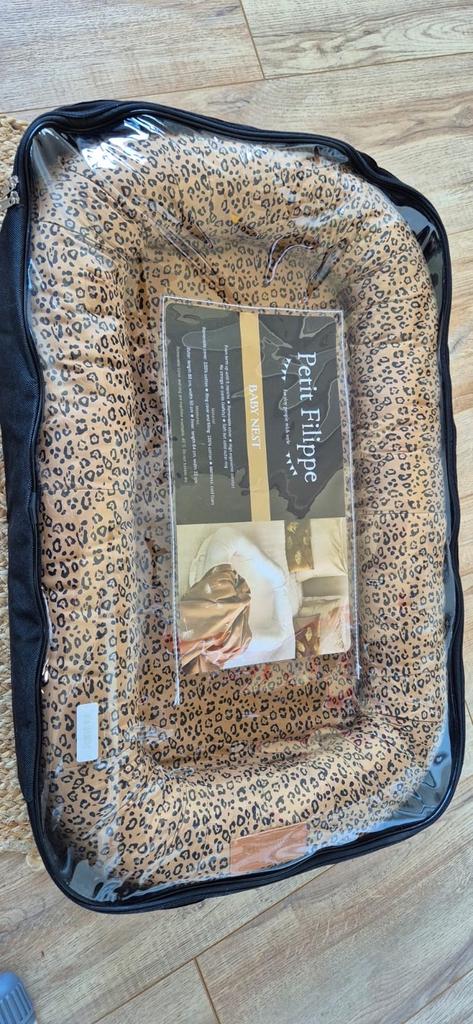 Petit Filippe babynestje - Zo goed als nieuw, Kinderen en Baby's, Ophalen, Zo goed als nieuw