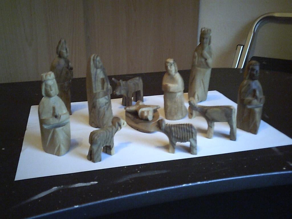 te koop kleine houten kerststalgroep, Diversen, Kerst, Ophalen, Zo goed als nieuw