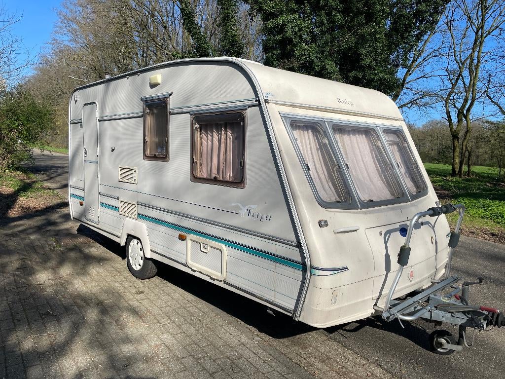 Bailey Ranger 450/4, Caravans en Kamperen, Overige merken, Vast bed, Treinzit, 750 - 1000 kg