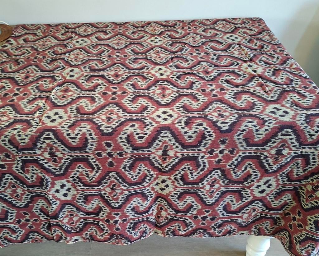 Grote ikat doek uit Indonesië 2.80 × 1.85, Antiek en Kunst, Antiek | Kleden en Textiel, Ophalen of Verzenden