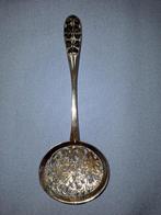 Antieke zilveren fruitlepel. Zeef., Ophalen of Verzenden