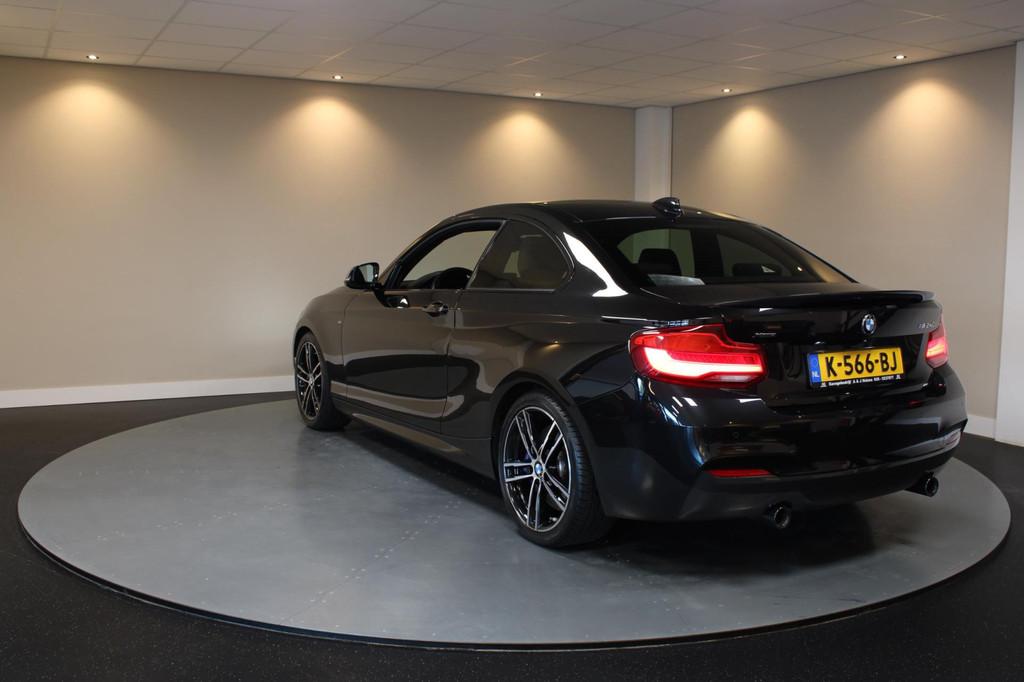 BMW 2-serie Coupé M240i xDrive High Executive *Stage2|446Pk, Auto's, BMW, Gebruikt, Euro 6, 4 stoelen, Zwart