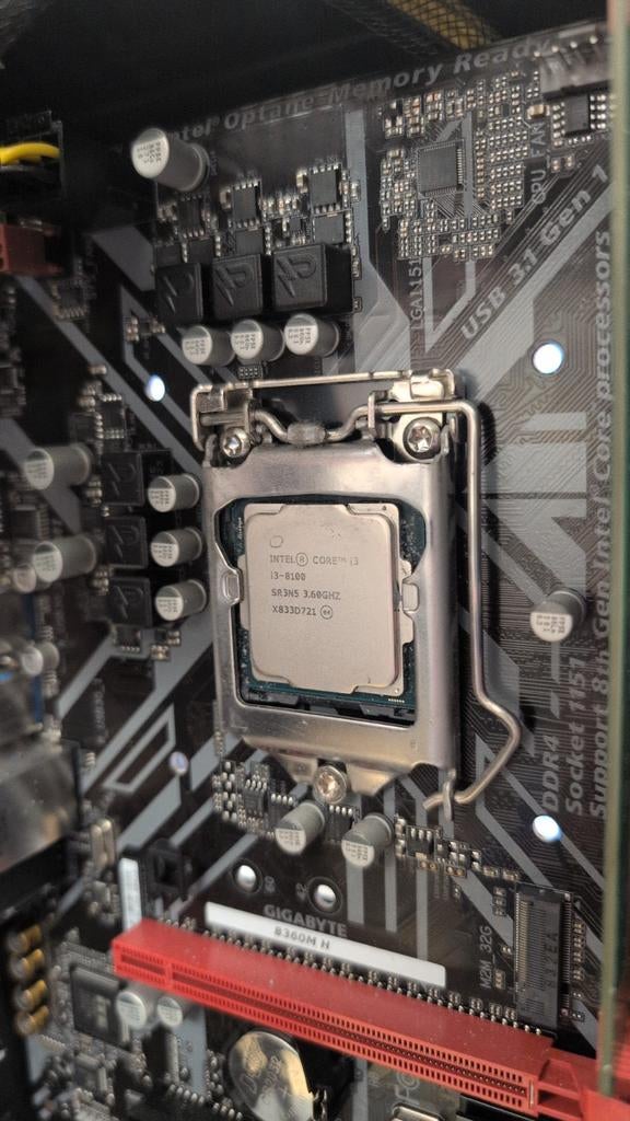 Budget desktop pc i3-8100 – ideaal voor basisgebruik, Computers en Software, Desktop Pc's, Ophalen, Gebruikt, Cooler Master, SSD