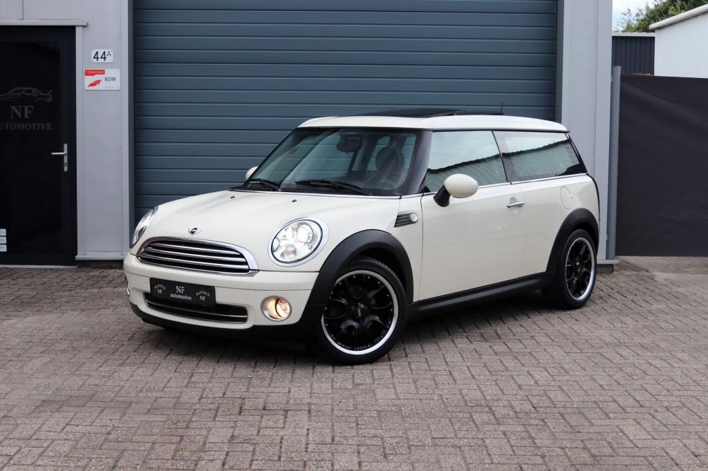 Mini CLUBMAN Clubman R55 - Chili - Pano Xenon Leder, Auto's, Voorwielaandrijving, Gebruikt, 4 cilinders, 4 stoelen