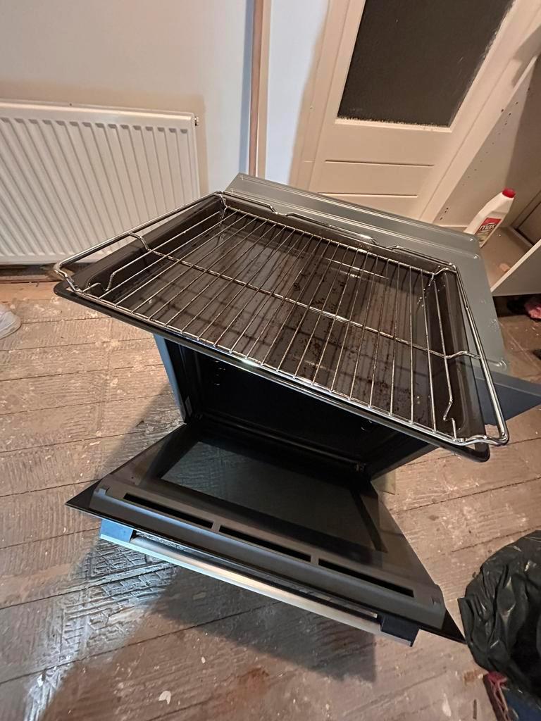 BOSCH Oven HBA534BS0, Witgoed en Apparatuur, Ovens, Gebruikt, Hete lucht, Oven met grill, Inbouw