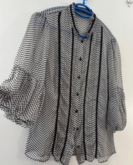 Zara - blouse zilver grijs - S - voorsluiting - nieuw, Ophalen of Verzenden, Nieuw, Grijs