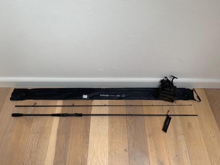 Nieuwe DLT Vivid spinhengel + DLT molen, 3.00m & 30-100 gr, Watersport en Boten, Hengelsport | Roofvissen, Nieuw, Complete set