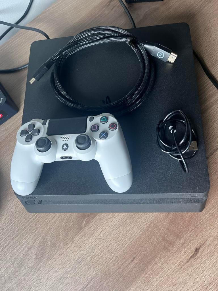 PS4 met controller en 13 spellen - Klaar voor gebruik!, Ophalen, Met 1 controller, Slim, Gebruikt