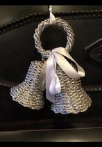 2 Zilveren klokken met ring in zilverkleur. v. riet gemaakt., Ophalen of Verzenden, Zo goed als nieuw