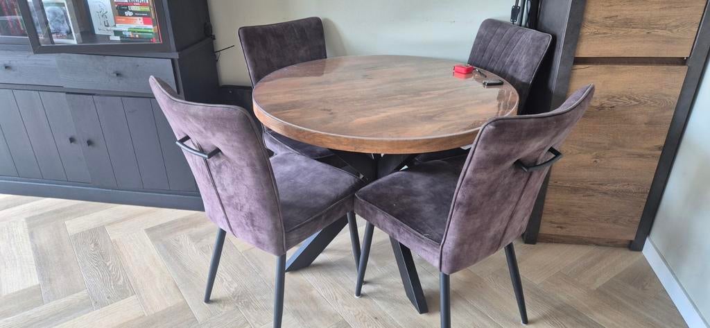 Ronde tafel met 4 stoelen, Tuin en Terras, Ophalen