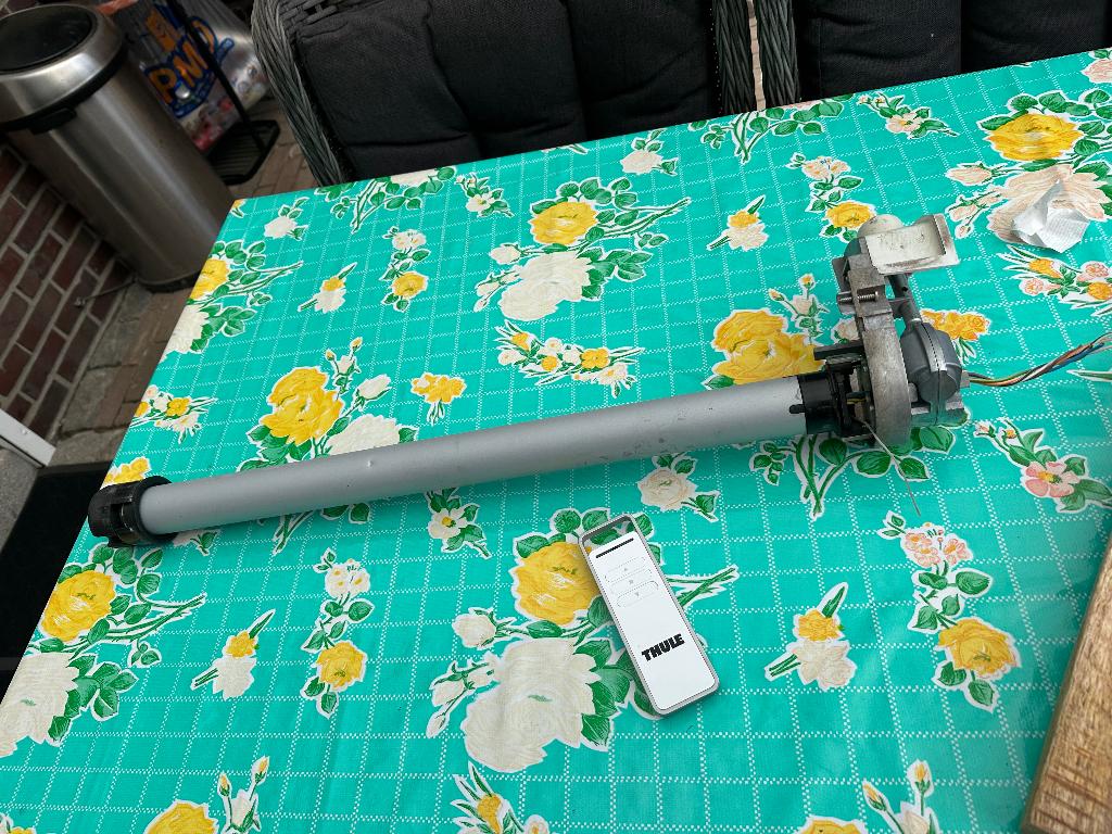 Elektro motor voor luifel Thule 9200 230v, Ophalen of Verzenden, Gebruikt, Overige typen