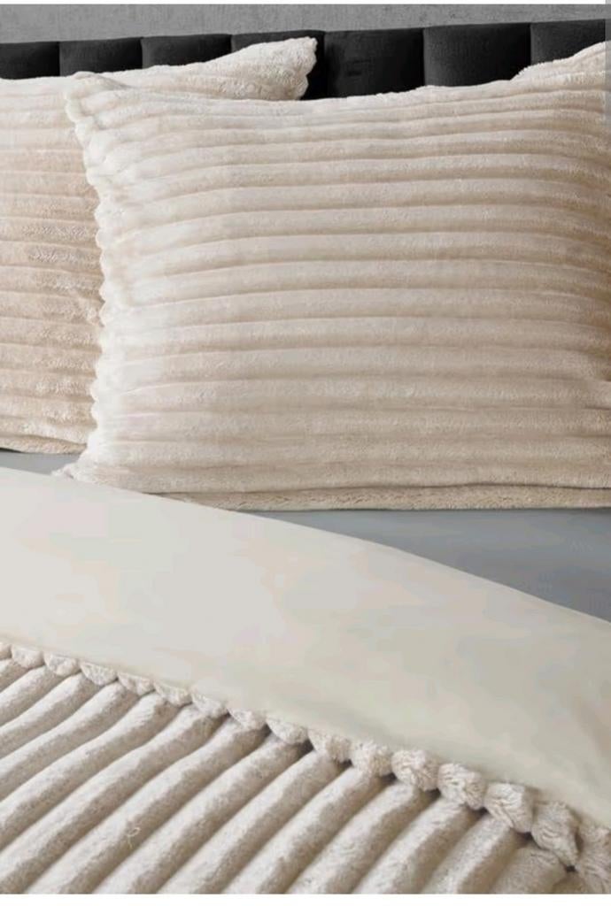 Teddy dekbedovertrek 200x220, Huis en Inrichting, Slaapkamer | Beddengoed, Ophalen, Wit, Dekbedovertrek, Nieuw