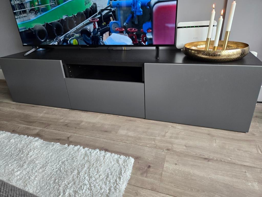Ikea Besta TV meubel en dressoir, Huis en Inrichting, Kasten | Televisiemeubels, Ophalen, 150 tot 200 cm, Zo goed als nieuw, Minder dan 100 cm
