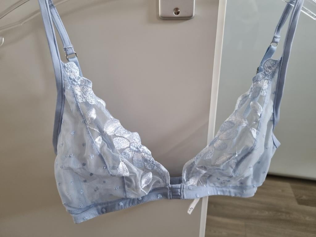 Prachtige romantische bh van Marie Jo. Maat L. Nieuw., Marie Jo, Ophalen of Verzenden, Blauw, BH