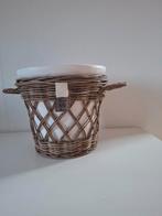 Riviera Maison Bloempot Rotan met Witte Binnenpot, Tuin en Terras, Bloempotten, Ophalen, Overige materialen, Gebruikt, Rond