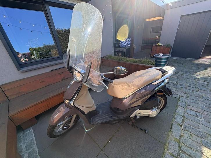 Piaggio Liberty 2017 Taupe kleur, Fietsen en Brommers, Scooters | Piaggio, Zo goed als nieuw, Overige modellen, Benzine, Ophalen