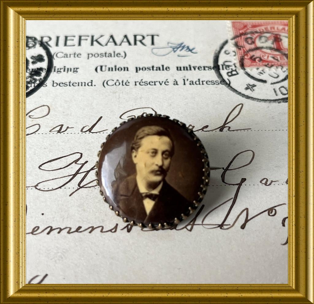 Antieke broche: foto man, Sieraden, Tassen en Uiterlijk, Antieke sieraden, Ophalen of Verzenden, Overige materialen, Broche