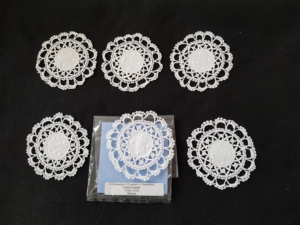 Onderzetters Belgisch Kant coasters 6 stuks, Ophalen of Verzenden, Zo goed als nieuw, Glas of Kopje