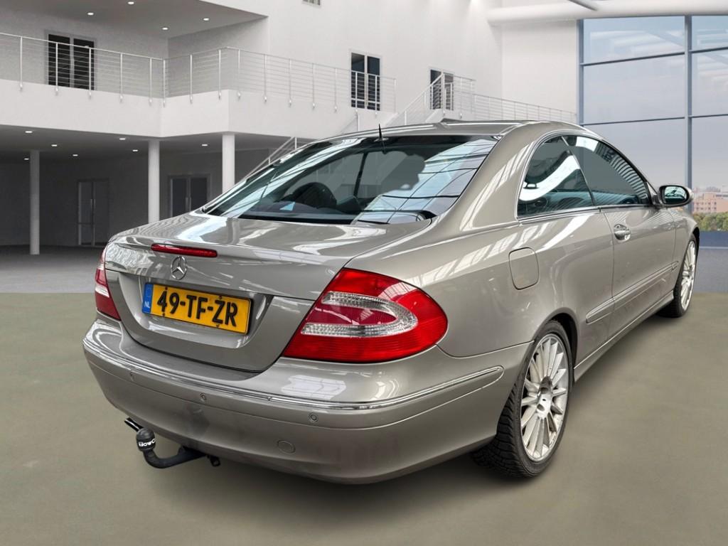 Mercedes-Benz CLK-klasse Coupé 240 Avantgarde, Auto's, Mercedes-Benz, Automaat, Gebruikt, 2597 cc, Electronic Stability Program (ESP)