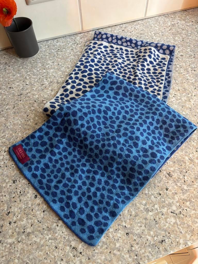 Oleana wollen sjaal - Nieuwstaat, Kleding | Dames, Mutsen, Sjaals en Handschoenen, Ophalen of Verzenden, Zo goed als nieuw, Sjaal