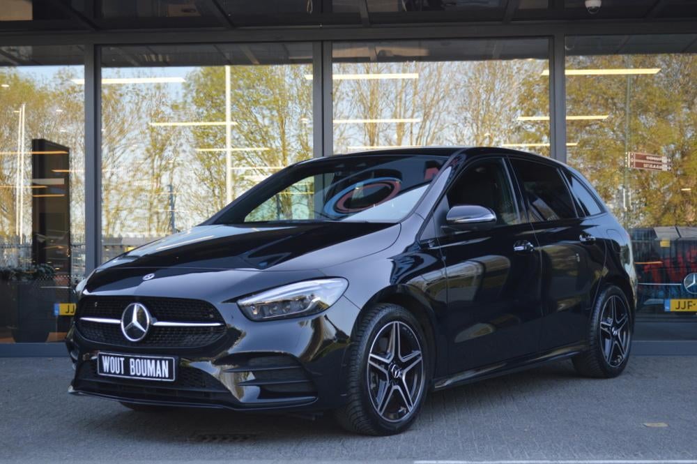 Mercedes-Benz B-Klasse 250 e AMG Led Widescreen Sfeer Camera, Auto's, Gebruikt, 4 cilinders, Zwart, 218 pk