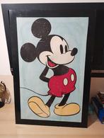 Groot Mickey Mouse schilderij, Ophalen