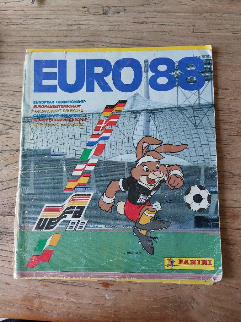 Panini album euro 88 compleet, Ophalen of Verzenden, Gebruikt, Meerdere stickers