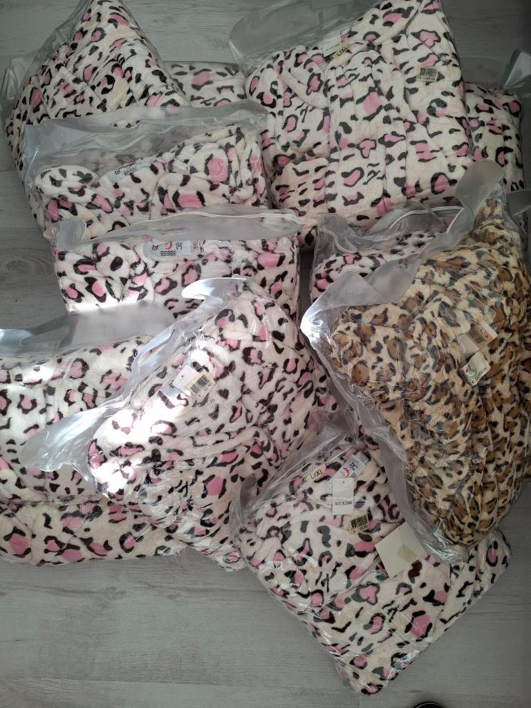 Badmantels fluffy! restpartij 10 stuks., Kleding | Dames, Huispakken, Nieuw, Maat 42/44 (L), Overige kleuren, Ophalen