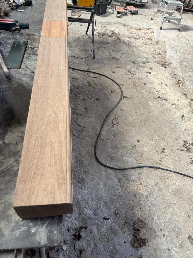 Meranti Balk kozijnhout met kral b14,5 x h10,0, Ophalen, 25 tot 50 mm, Zo goed als nieuw, 200 tot 250 cm