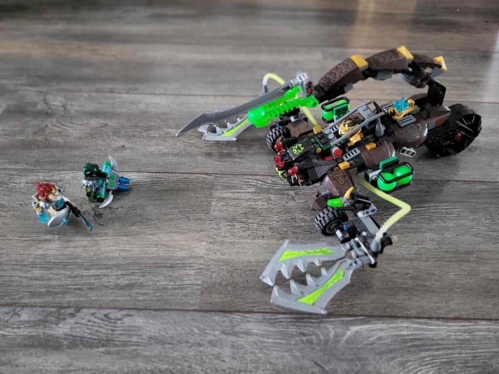 LEGO Chima Scorm's Scorpion Stinger - 70132 COMPLEET, Kinderen en Baby's, Speelgoed | Duplo en Lego, Ophalen, Zo goed als nieuw
