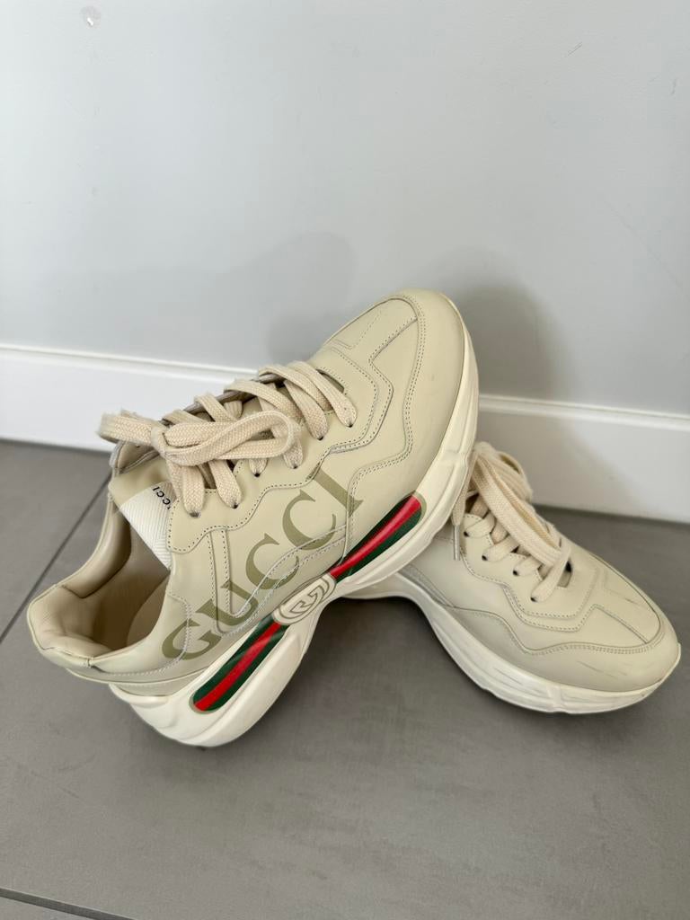 Weinig gedragen Gucci dames sneakers!, Ophalen, Beige, Sneakers of Gympen, Zo goed als nieuw
