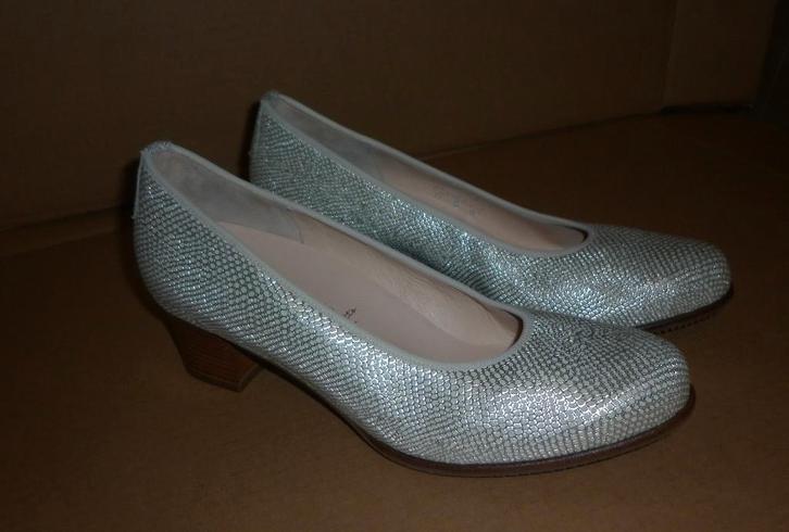pumps   maat 40 merk : Hassia, Kleding | Dames, Schoenen, Zo goed als nieuw, Pumps, Grijs, Ophalen of Verzenden