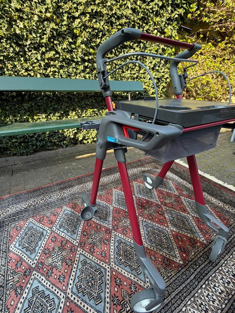 Rollator TOPRO binnen gebruik, Ophalen, Zo goed als nieuw