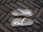 BIRKENSTOCK GIZEH WIT 39 NU GRATIS VERZENDING PER POST, Slippers, Verzenden, Wit, Zo goed als nieuw
