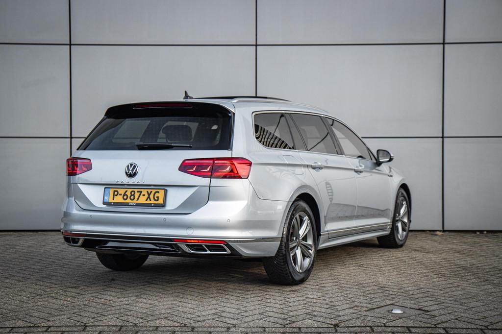 Volkswagen Passat Variant 1.5 TSI 150pk DSG R-Line Business, Auto's, Volkswagen, 12 maanden, 730 kg, 4 cilinders, Origineel Nederlands