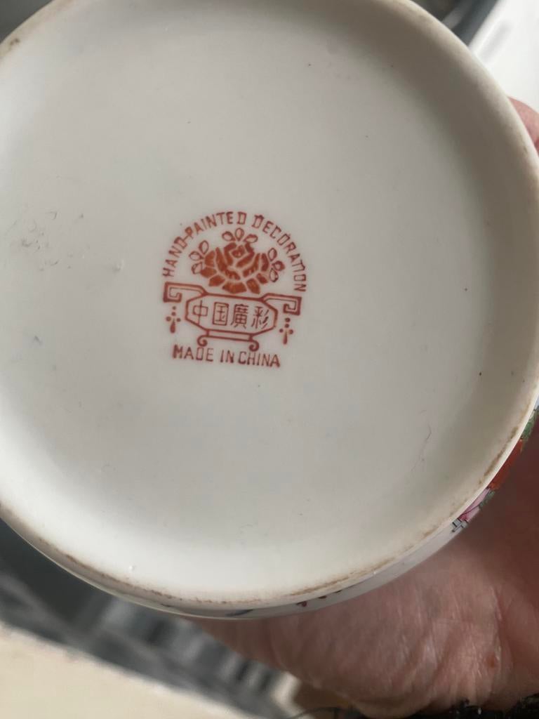 Chinees porselein theeservies, Ophalen