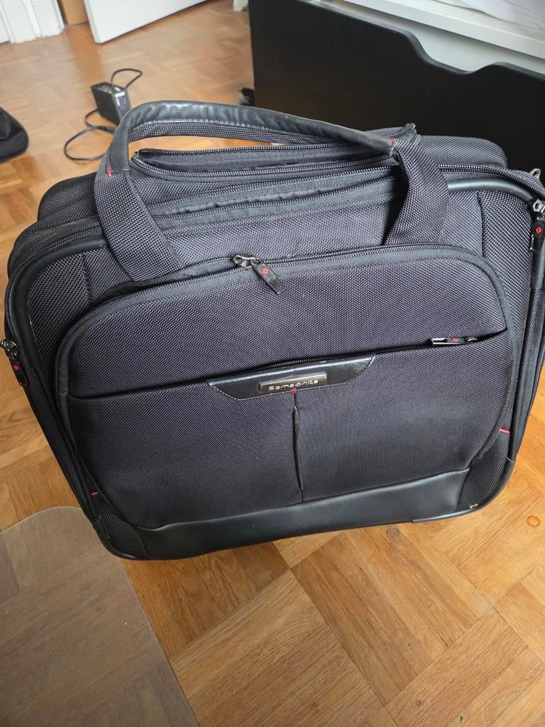 Samsonite Pro DLX3 Spinner - mobiele laptoptas, Sieraden, Tassen en Uiterlijk, Koffers, Wieltjes, Minder dan 50 cm, Ophalen of Verzenden