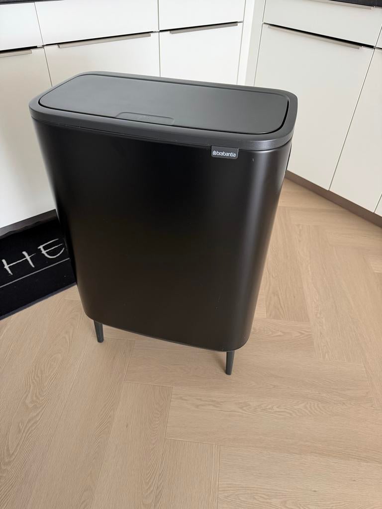 Brabantia Bo Touch Bin 60L - Mat Zwart, Ophalen, Gebruikt, 40 liter of meer, Metaal