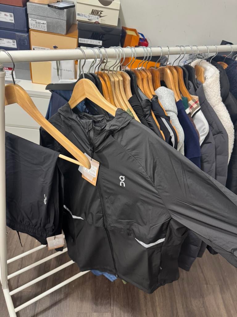 On Cloud Tracksuit Black, Ophalen of Verzenden, Nieuw