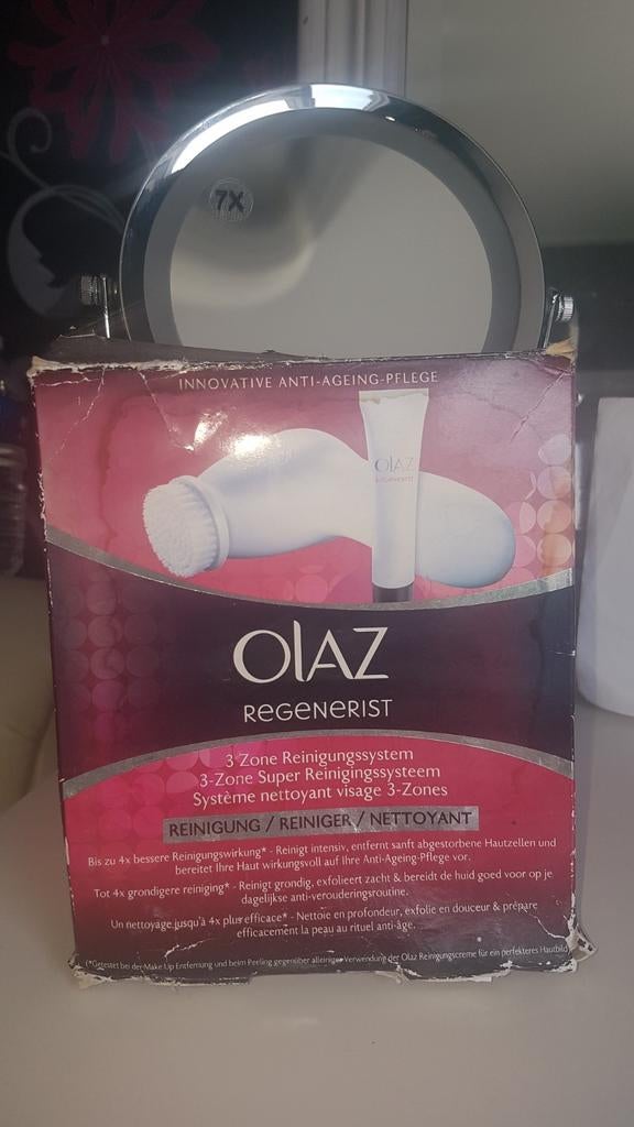 Olay Regenerist 3-Zone Super Reinigingssysteem💫, Sieraden, Tassen en Uiterlijk, Uiterlijk | Gezichtsverzorging, Nieuw, Reiniging