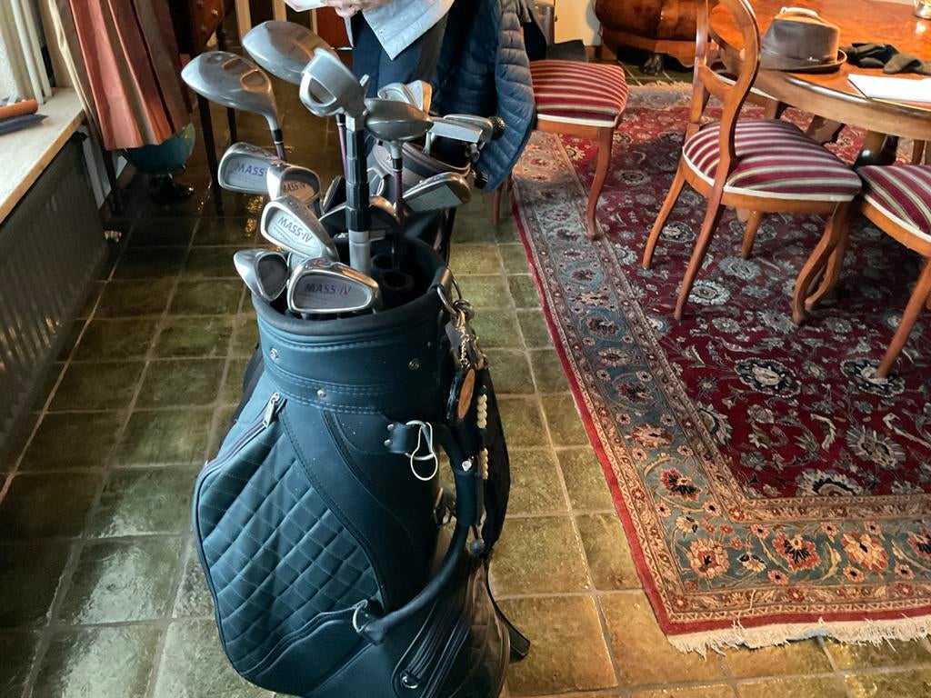 GOLFTAS MASSA-IV 11 CLUBS GOLFHENGEL PUTTER EN DRAAGTAS, Sport en Fitness, Golf, Ophalen, Zo goed als nieuw, Tas